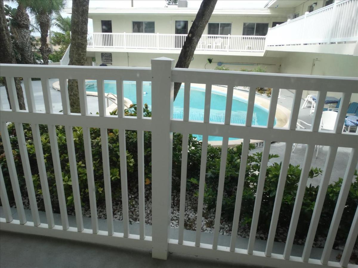 Quiet Vista Del Mar 2 Bedroom Condo Beachfront Property Какао-Бич Экстерьер фото